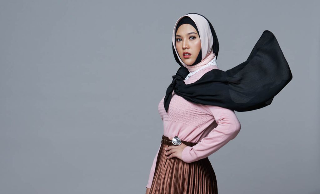 Shila Amzah Reminisces Living in Hong Kong - explorerMotion