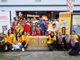 MR D.I.Y. and HATI distribute ‘Wang Nilai CNY’ to 14 charitable homes across the country