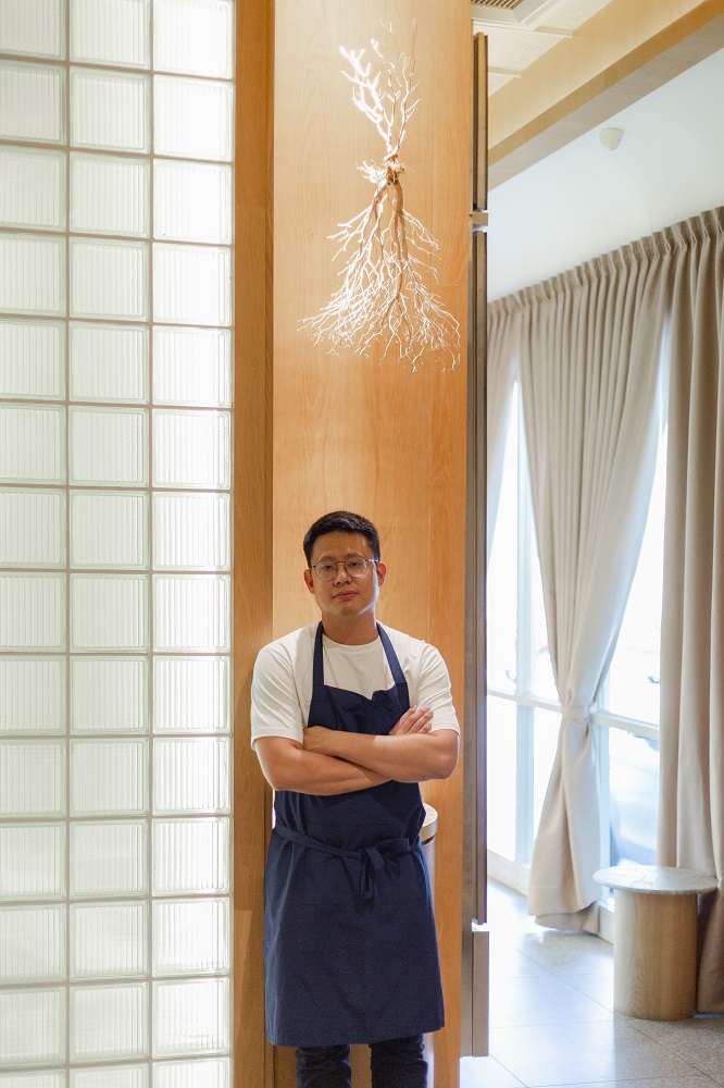 THE MANDARIN GRILL WELCOMES CHEF JOHSON WONG FROM G N ExplorerMotion   Photo 1 Chef Johnson Lowres 