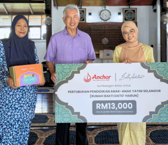 Anchor Butter and Bella Astillah Raise RM13,000 for Charity with Sold-Out Raya Kuih