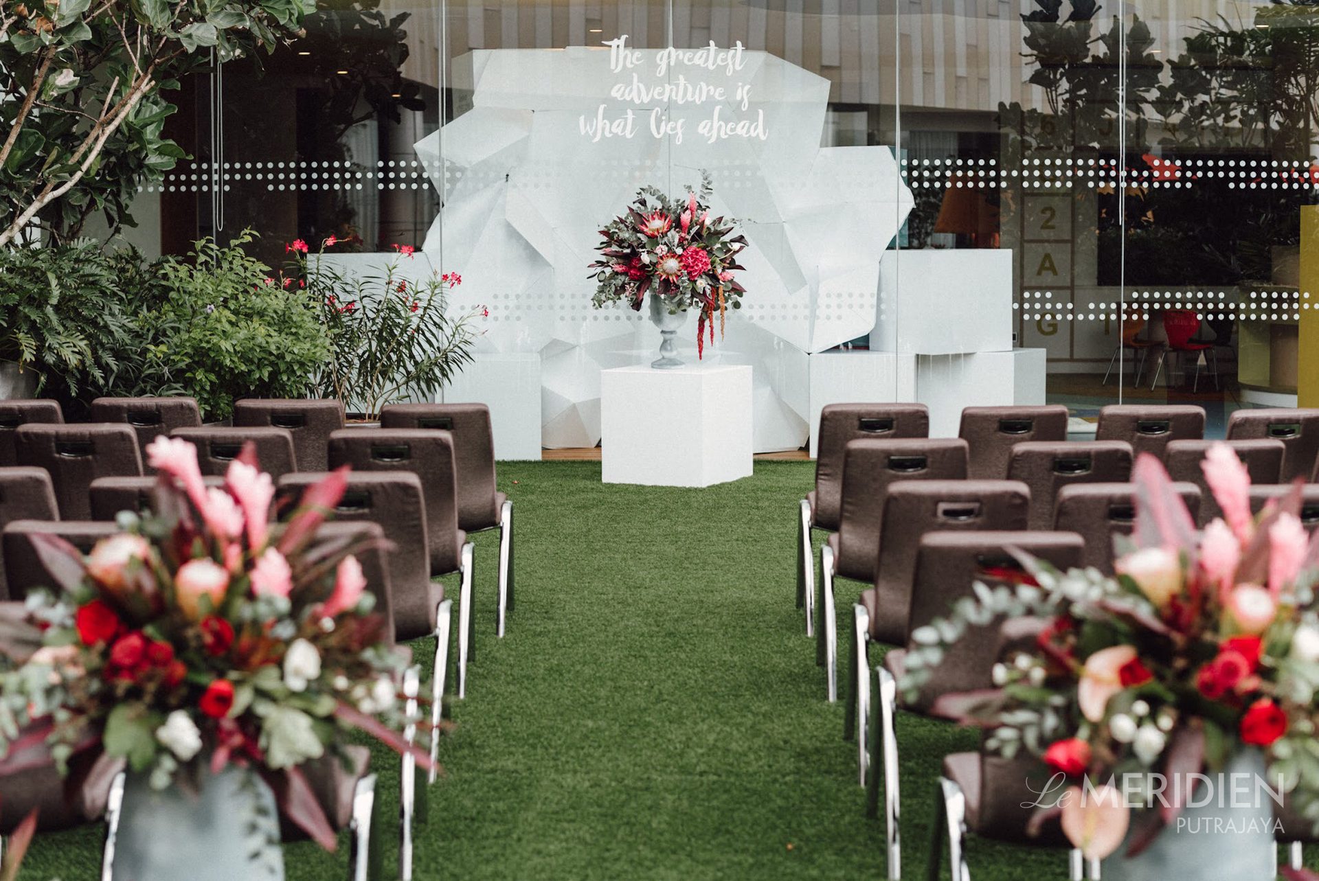 Le Méridien Putrajaya garden wedding setup