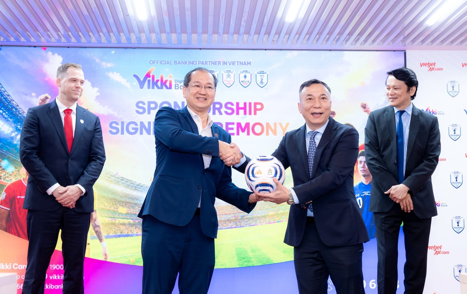 Vietjet named Official Airline of the ASEAN United FC events